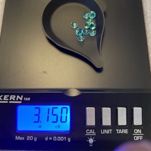 Conjunto de 10 esmeraldas colombianas redondas