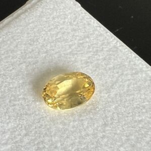 Light yellow loupe clean Sri Lanka sapphire