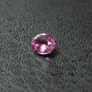 Gecertificeerde roze saffier