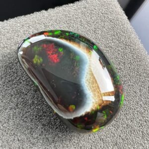 zwarte Stayish opaal