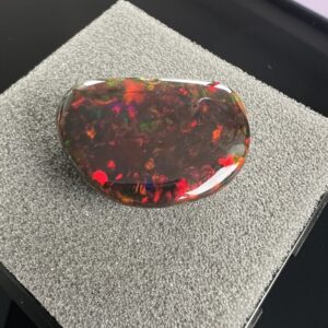 zwarte Stayish opaal