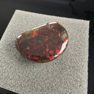 zwarte Stayish opaal