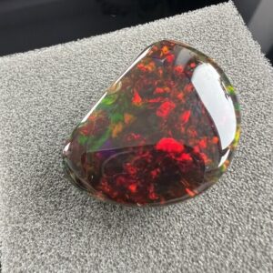 zwarte Stayish opaal